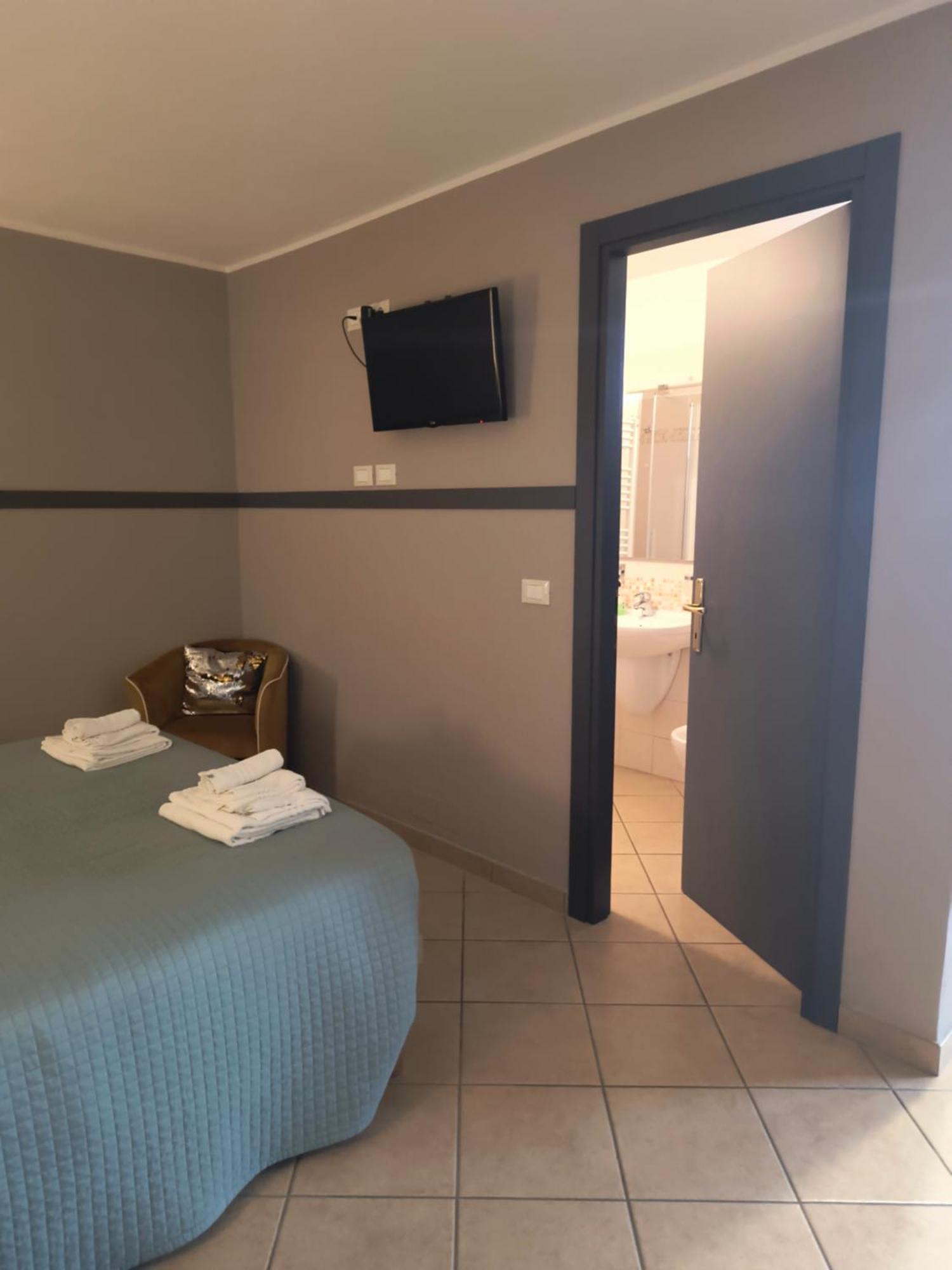 B&B Il Tramonto Pastrengo Luaran gambar